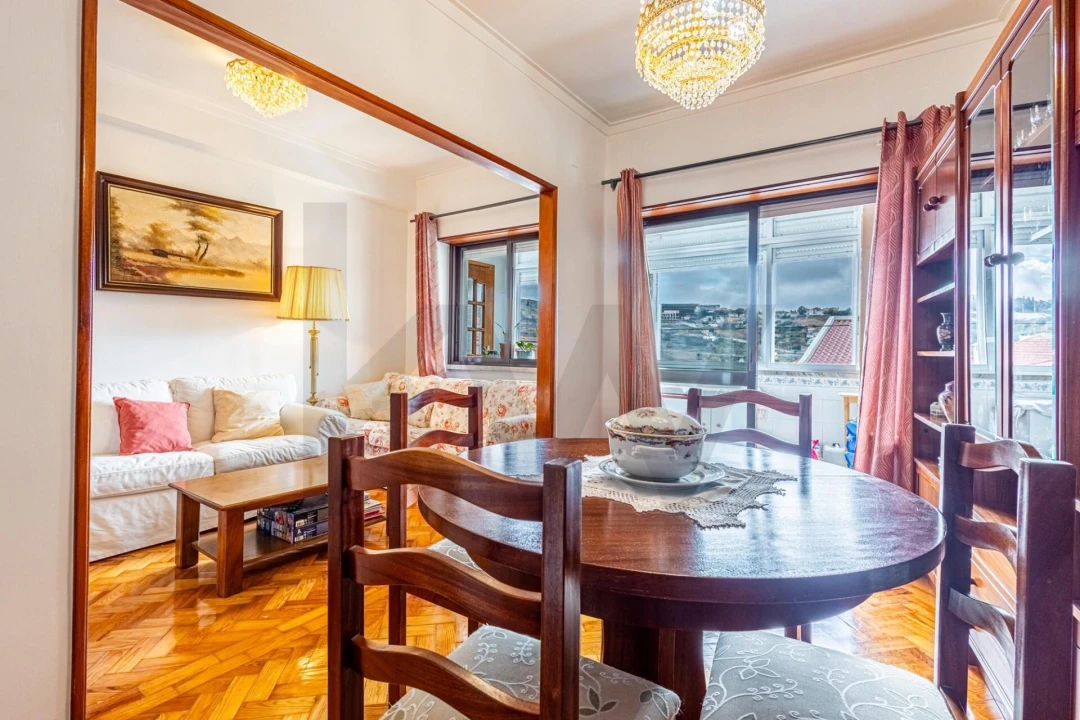 Apartamento T2 para Venda em Póvoa de Santo Adrião e Olival Basto Foto 4