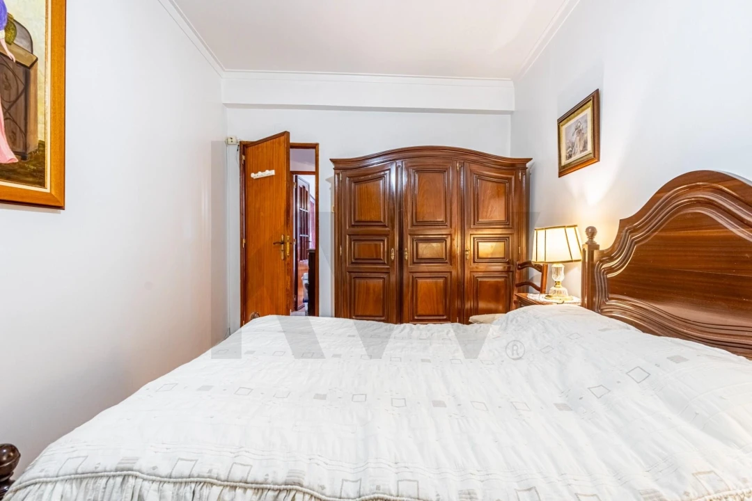 Apartamento T2 para Venda em Póvoa de Santo Adrião e Olival Basto Foto 16