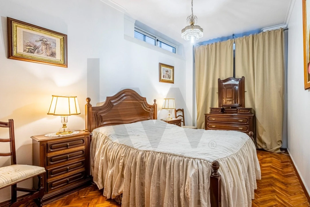 Apartamento T2 para Venda em Póvoa de Santo Adrião e Olival Basto Foto 13