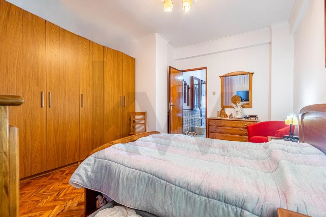 Apartamento T2 para Venda em Póvoa de Santo Adrião e Olival Basto Foto 20