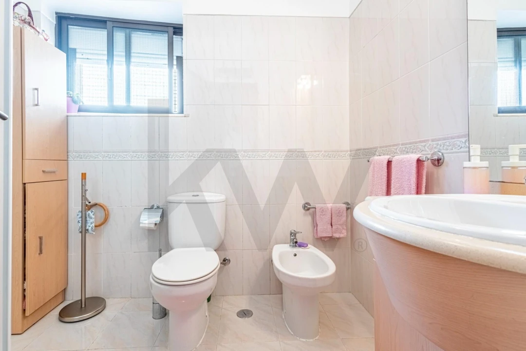 Apartamento T2 para Venda em Póvoa de Santo Adrião e Olival Basto Foto 27