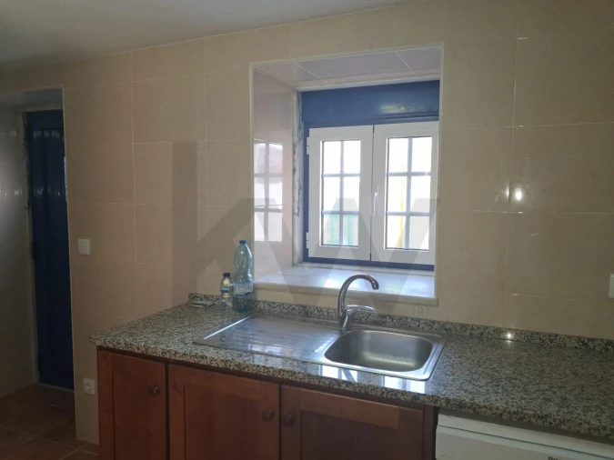 Moradia T1 para Arrendamento em São Pedro da Cadeira Foto 13