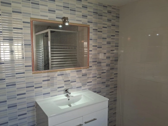 Moradia T1 para Arrendamento em São Pedro da Cadeira Foto 18