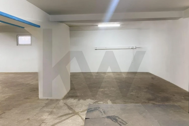 Garagem para Venda em Mafamude e Vilar do Paraíso Foto 5