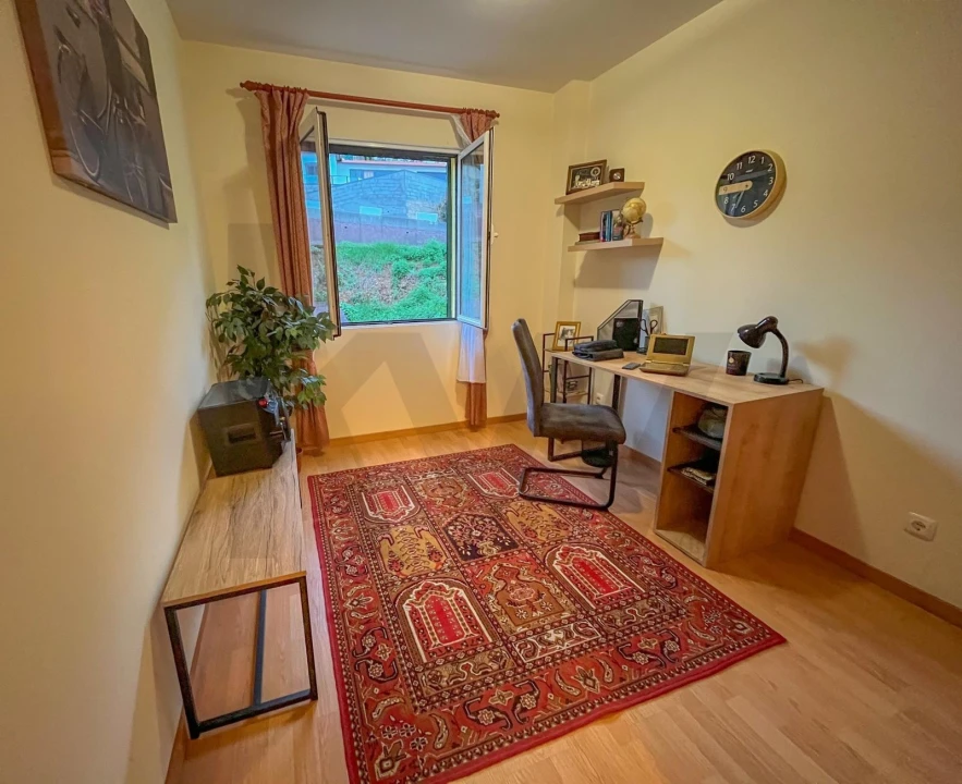 Apartamento T3 para Arrendamento em São Roque do Faial Foto 20