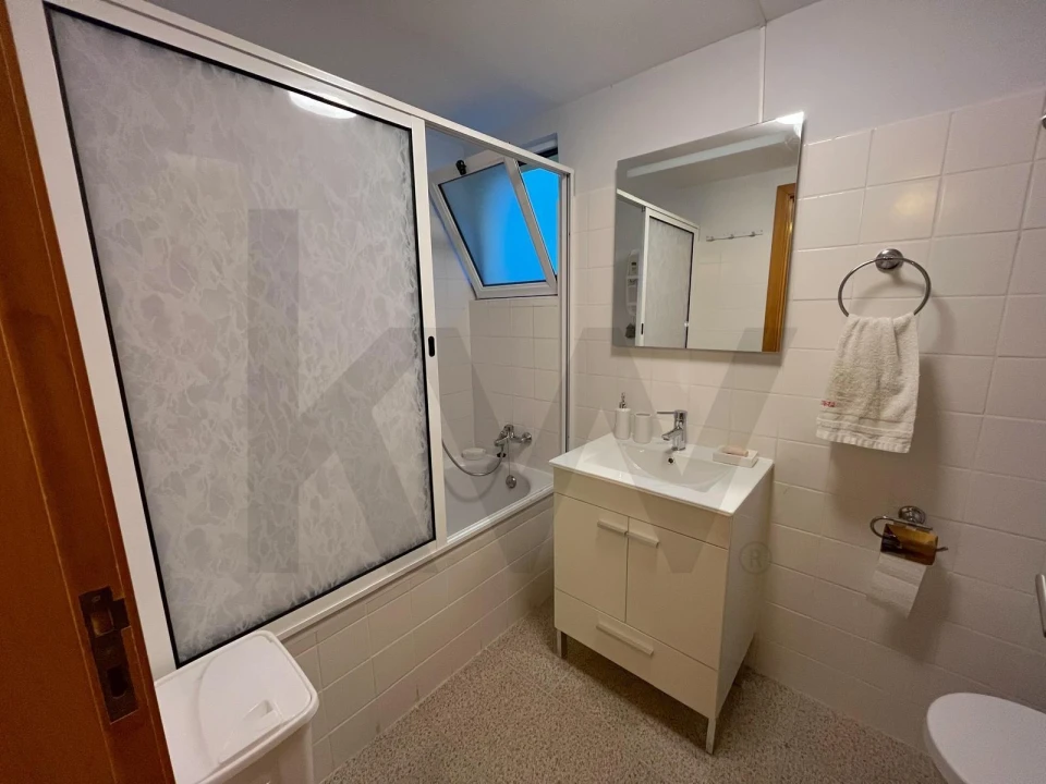 Apartamento T3 para Arrendamento em São Roque do Faial Foto 22