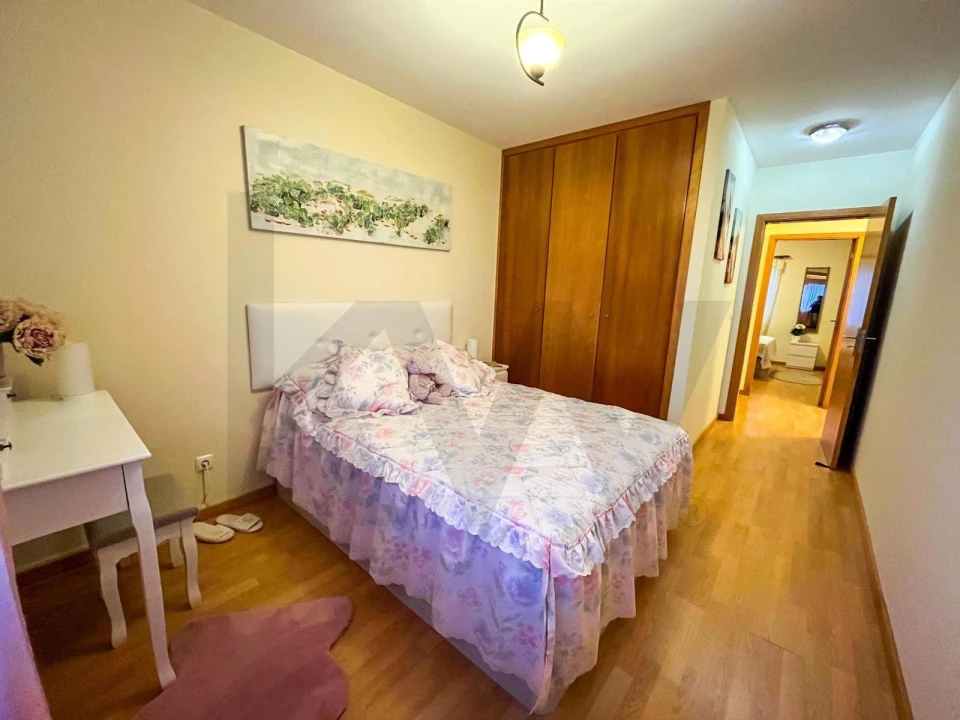 Apartamento T3 para Arrendamento em São Roque do Faial Foto 19