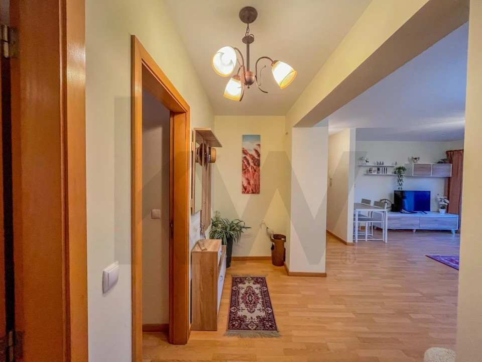 Apartamento T3 para Arrendamento em São Roque do Faial Foto 6