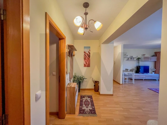 Apartamento T3 para Arrendamento em São Roque do Faial Foto 6