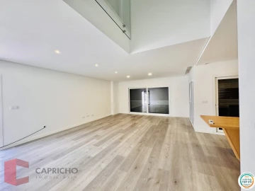 Moradia T4 para Venda em Corroios