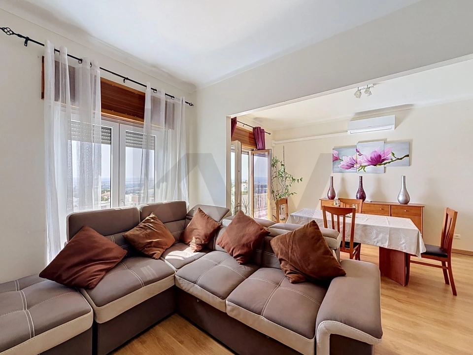 Apartamento T4 para Venda em Romeira e Várzea Foto 1