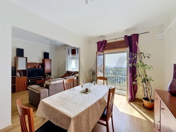 Apartamento T4 para Venda em Romeira e Várzea