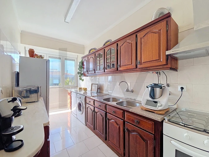 Apartamento T4 para Venda em Romeira e Várzea Foto 16