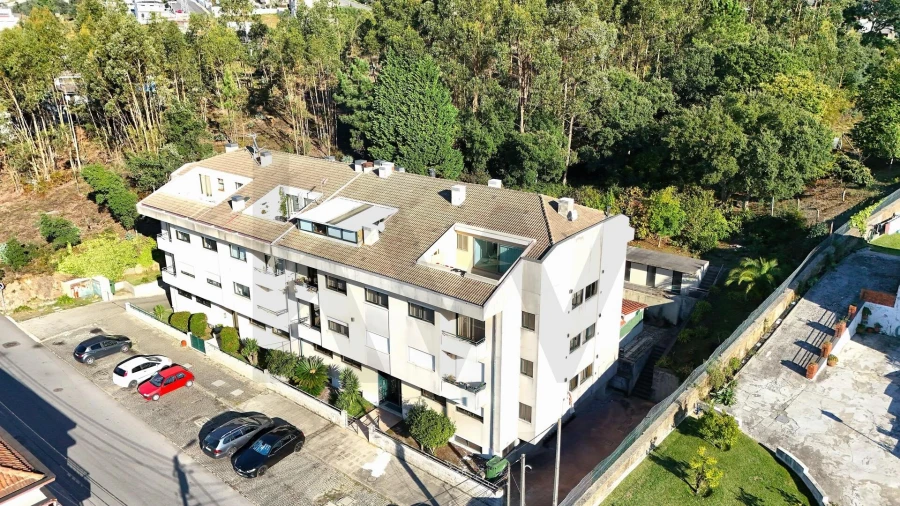 Apartamento T2 para Venda em Escapães Foto 40