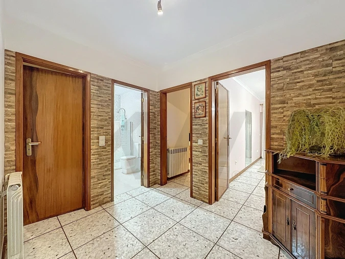 Apartamento T2 para Venda em Escapães Foto 24