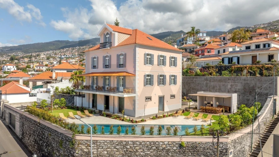 Moradia T7 para Venda em Funchal (Santa Maria Maior) Foto 6