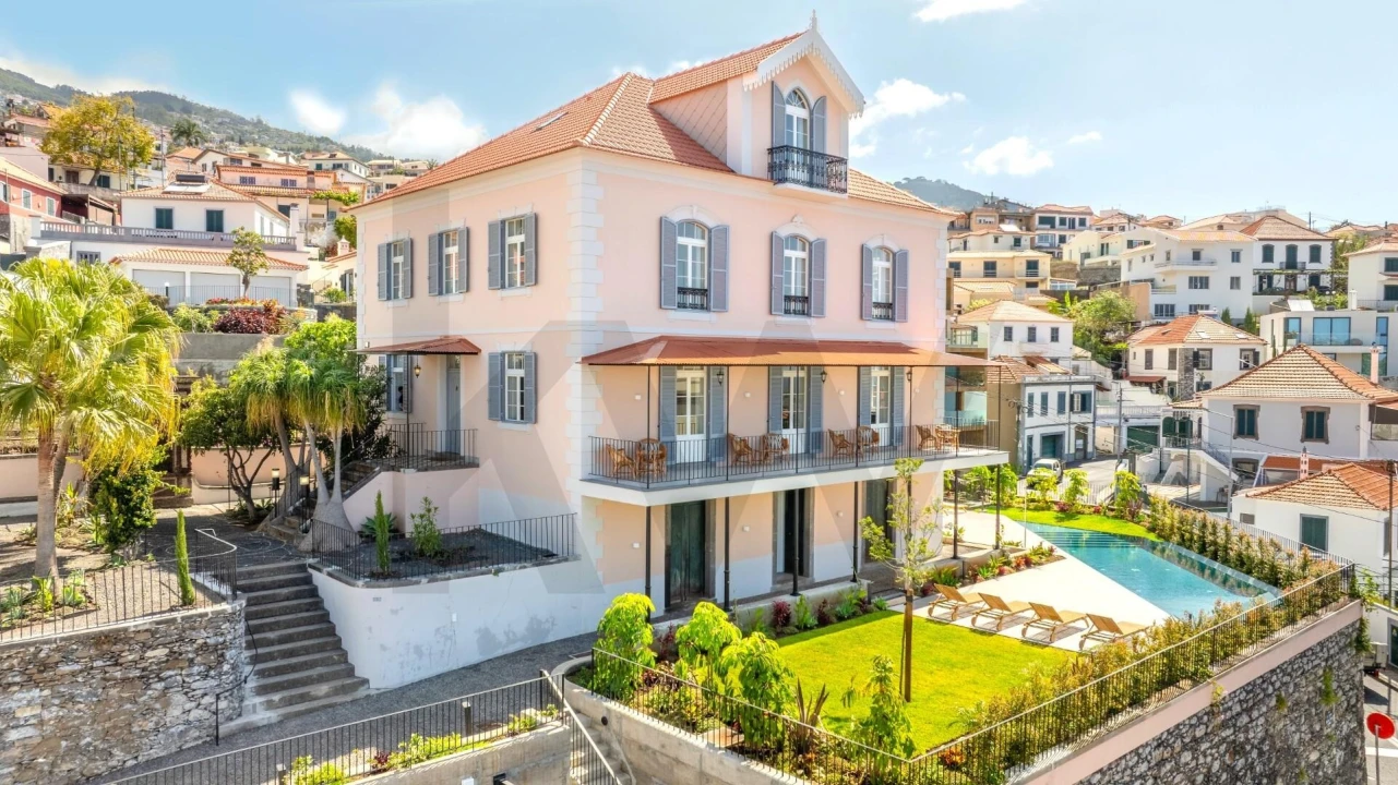 Moradia T7 para Venda em Funchal (Santa Maria Maior) Foto 3