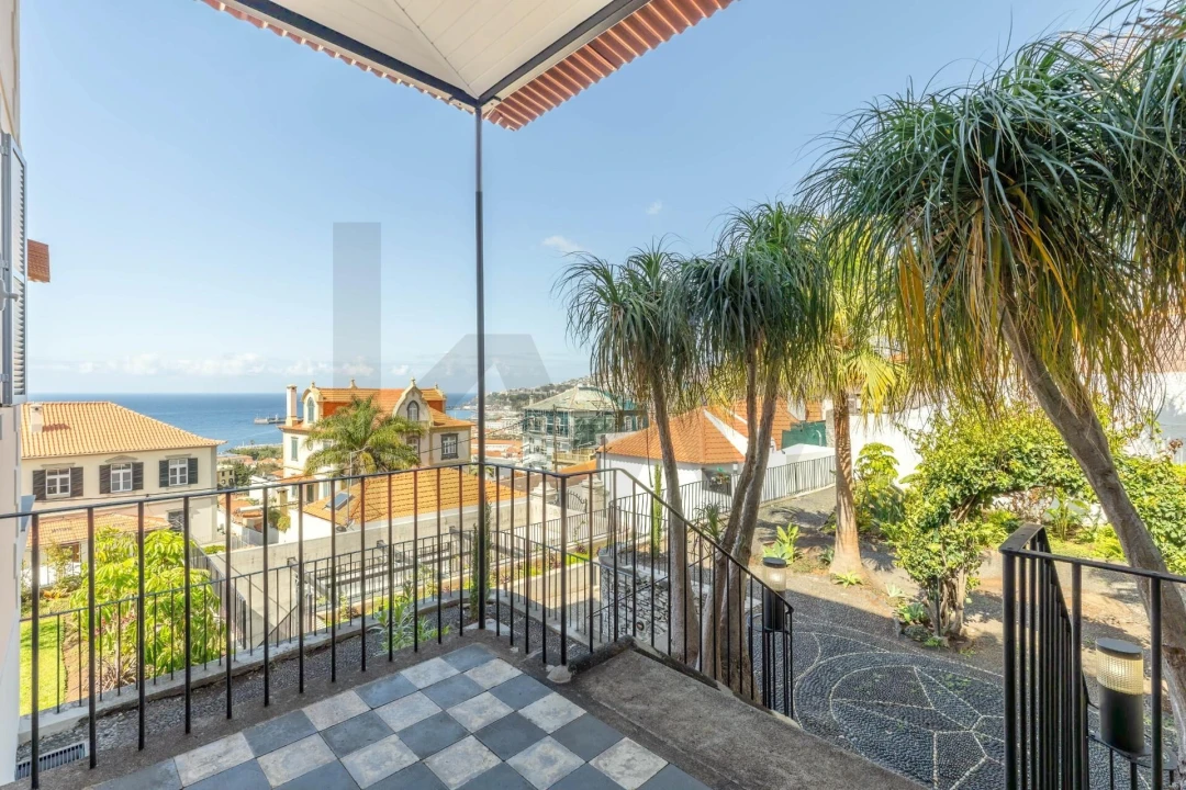 Moradia T7 para Venda em Funchal (Santa Maria Maior) Foto 10