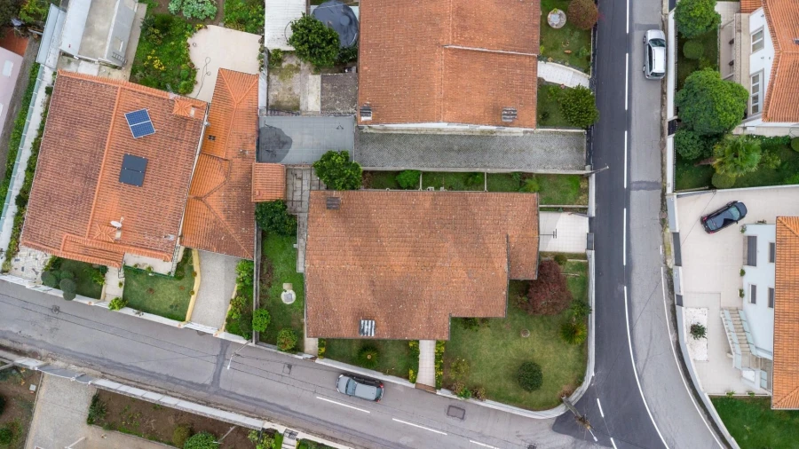 Moradia T4 para Venda em Seide Foto 17