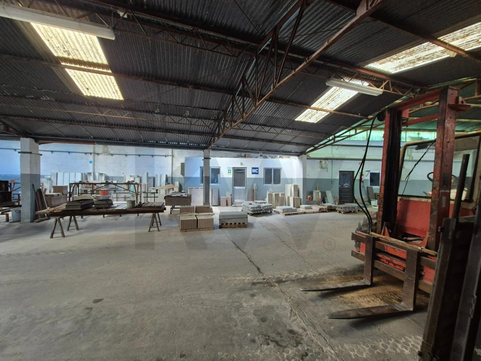 Armazém para Venda em Monte Real e Carvide Foto 15