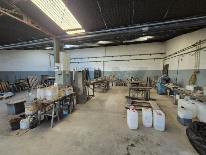 Armazém para Venda em Monte Real e Carvide Foto 16