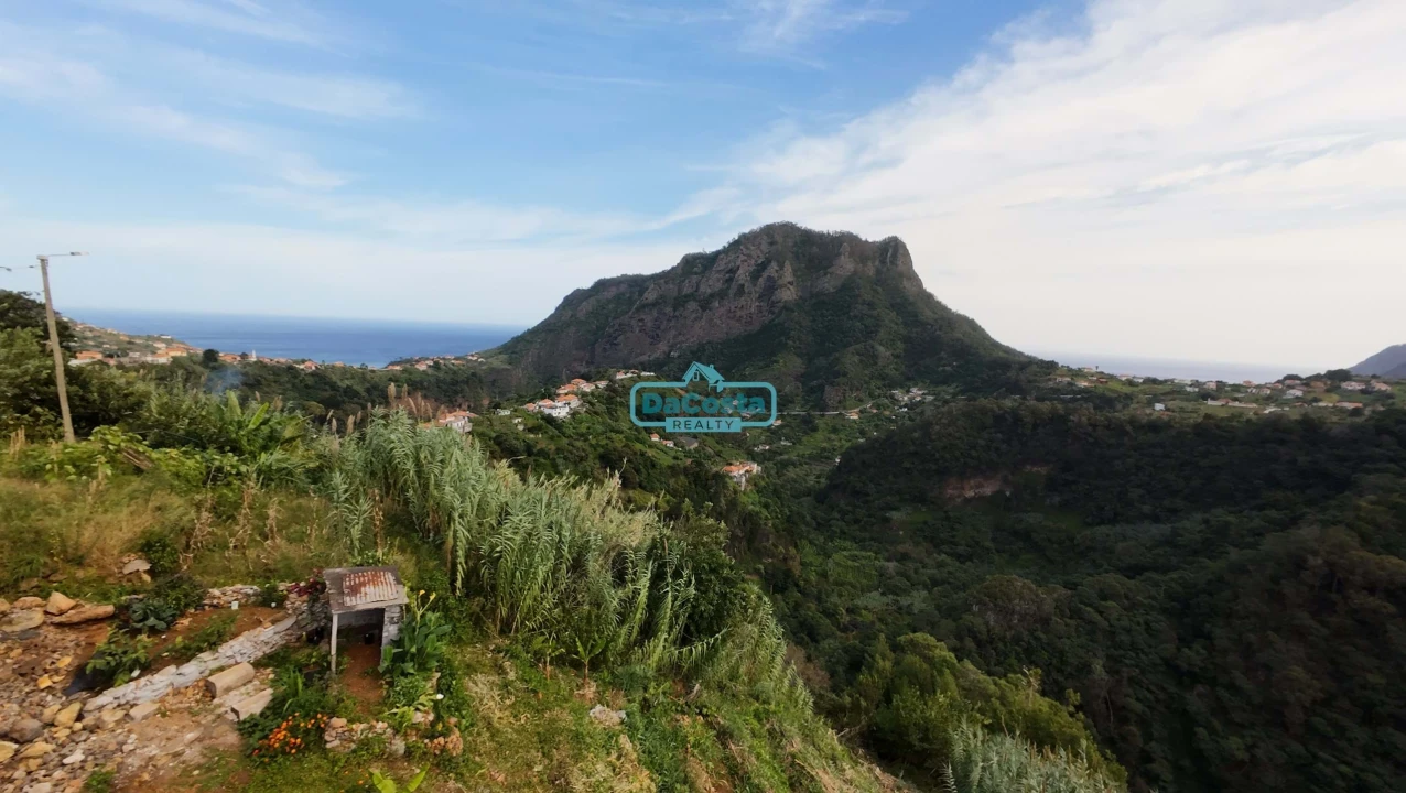 Moradia T2 para Venda em São Roque do Faial Foto 12