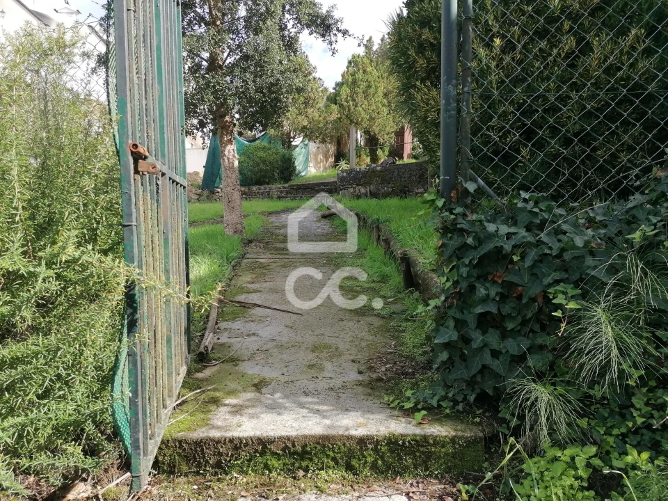 Moradia T4 para Venda em Peral Foto 56