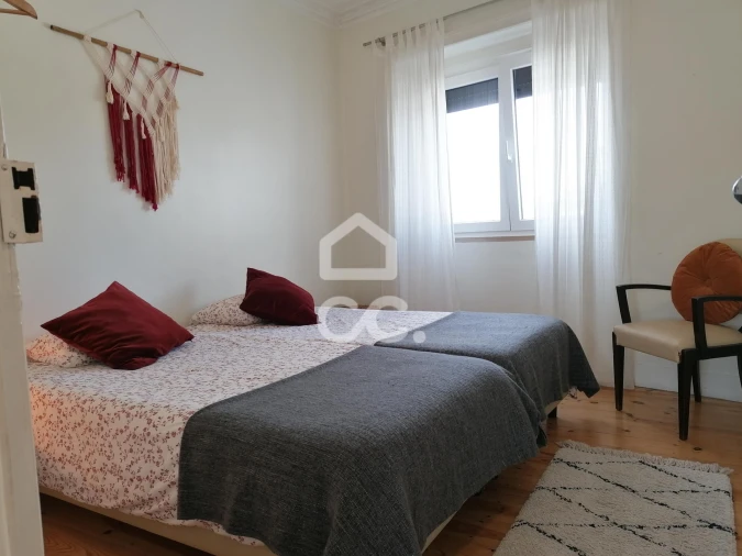 Moradia T4 para Venda em Peral Foto 18