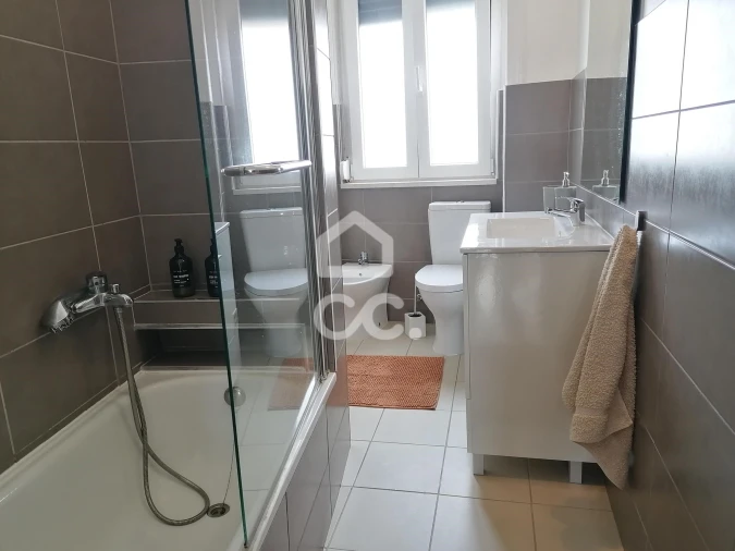 Moradia T4 para Venda em Peral Foto 33