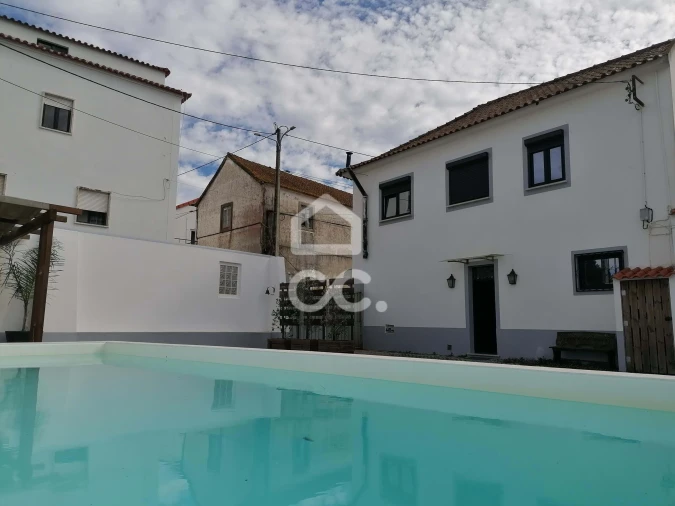 Moradia T4 para Venda em Peral Foto 37