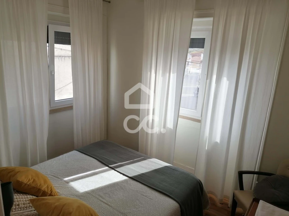 Moradia T4 para Venda em Peral Foto 27