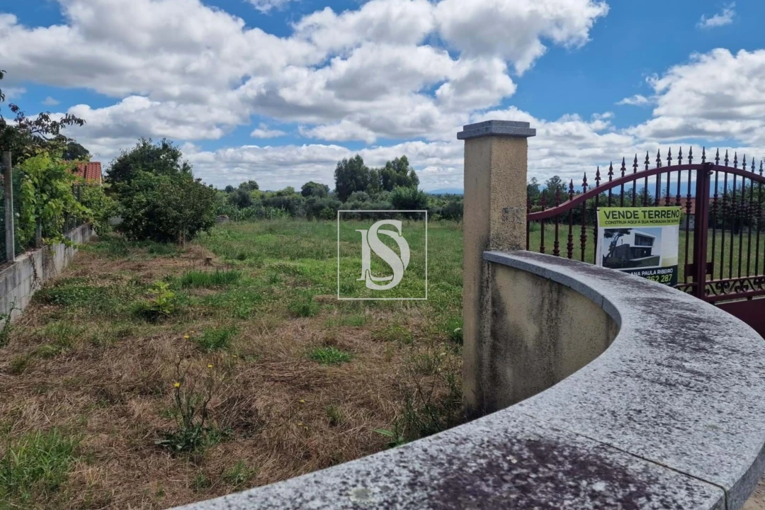 Terreno para Venda em Mouraz e Vila Nova da Rainha Foto 1