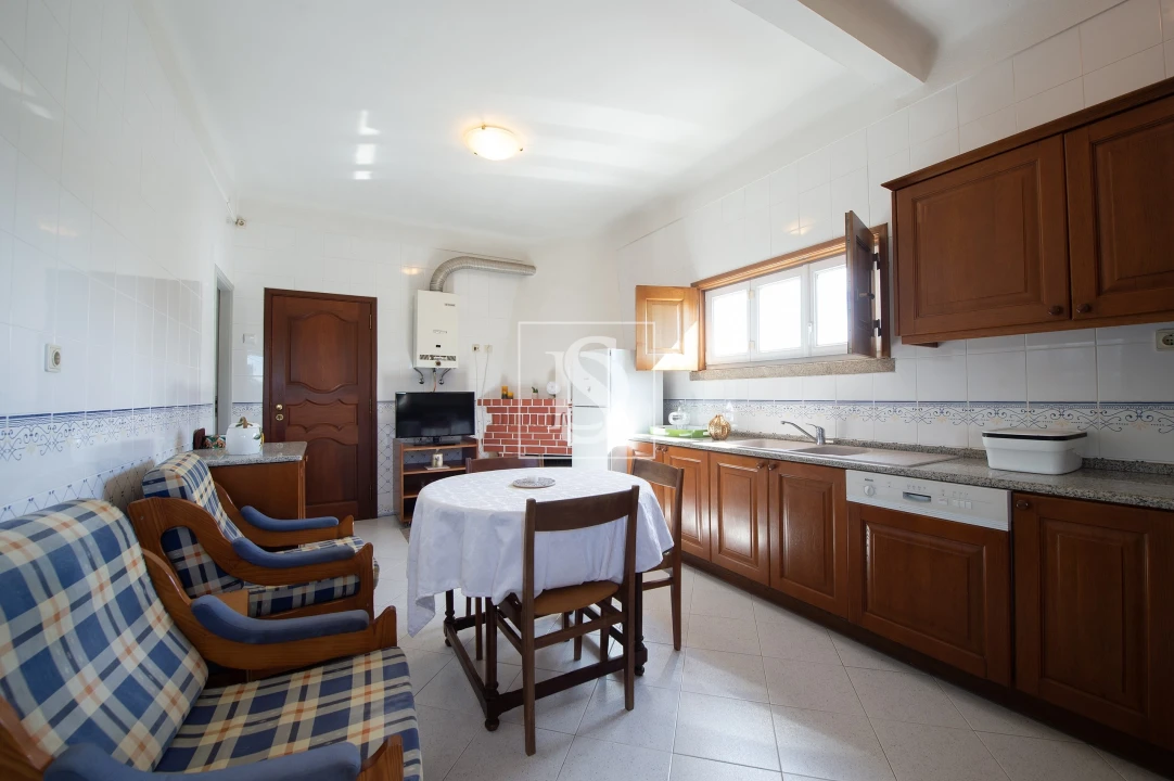 Quinta T6 para Venda em Santa Comba Dão e Couto do Mosteiro Foto 23