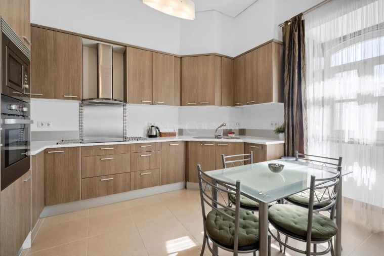 Moradia T6 para Venda em Albufeira e Olhos de Água Foto 31