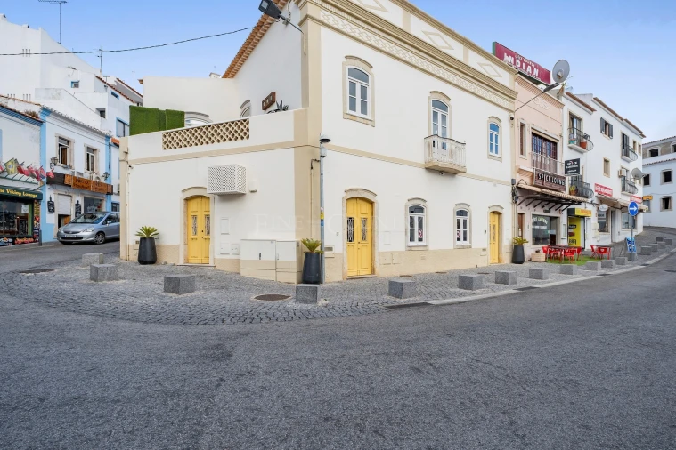 Moradia T6 para Venda em Albufeira e Olhos de Água Foto 38