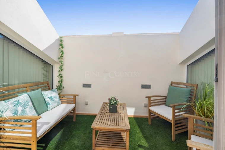 Moradia T6 para Venda em Albufeira e Olhos de Água Foto 45