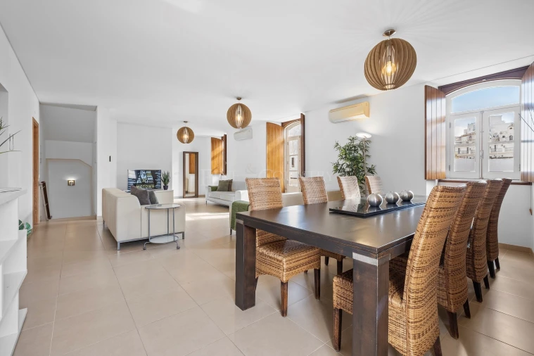 Moradia T6 para Venda em Albufeira e Olhos de Água Foto 13