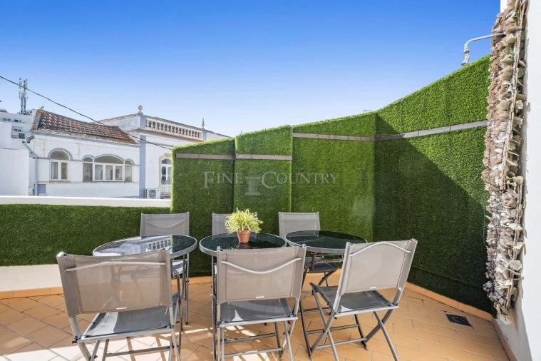 Moradia T6 para Venda em Albufeira e Olhos de Água Foto 7