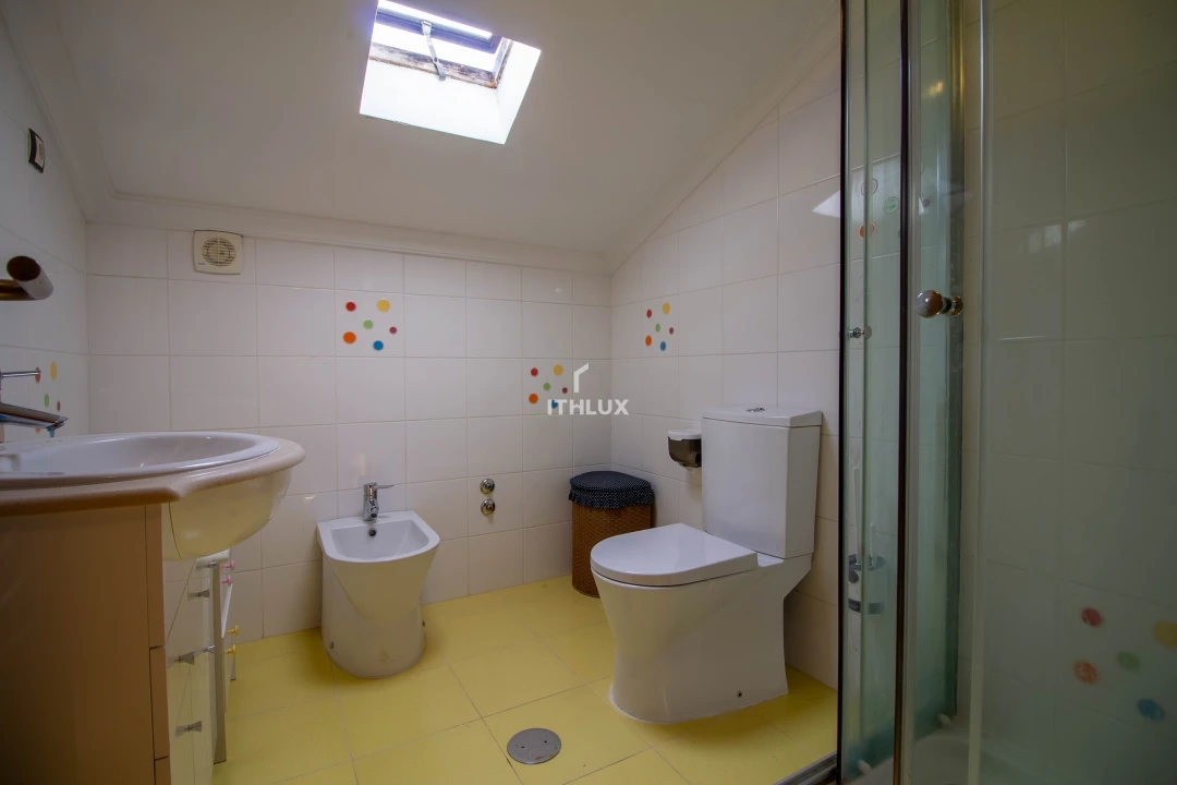 Apartamento T5 para Venda em Santa Comba Dão e Couto do Mosteiro Foto 18