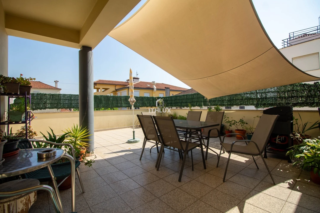 Apartamento T5 para Venda em Santa Comba Dão e Couto do Mosteiro Foto 9