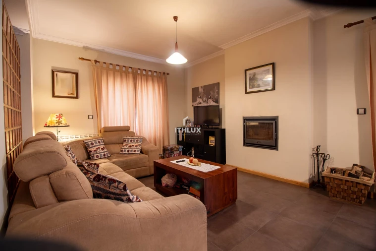 Apartamento T5 para Venda em Santa Comba Dão e Couto do Mosteiro Foto 4