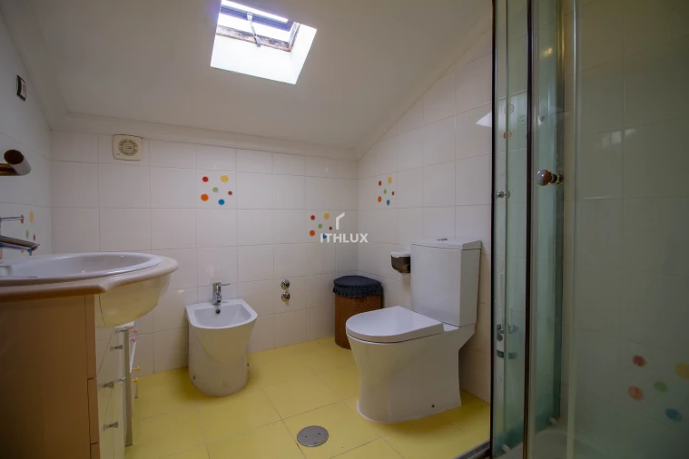 Apartamento T5 para Venda em Santa Comba Dão e Couto do Mosteiro Foto 18