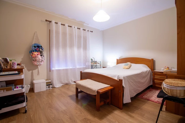 Apartamento T5 para Venda em Santa Comba Dão e Couto do Mosteiro Foto 12