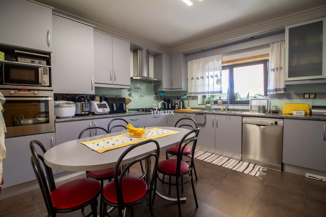 Apartamento T5 para Venda em Santa Comba Dão e Couto do Mosteiro Foto 7