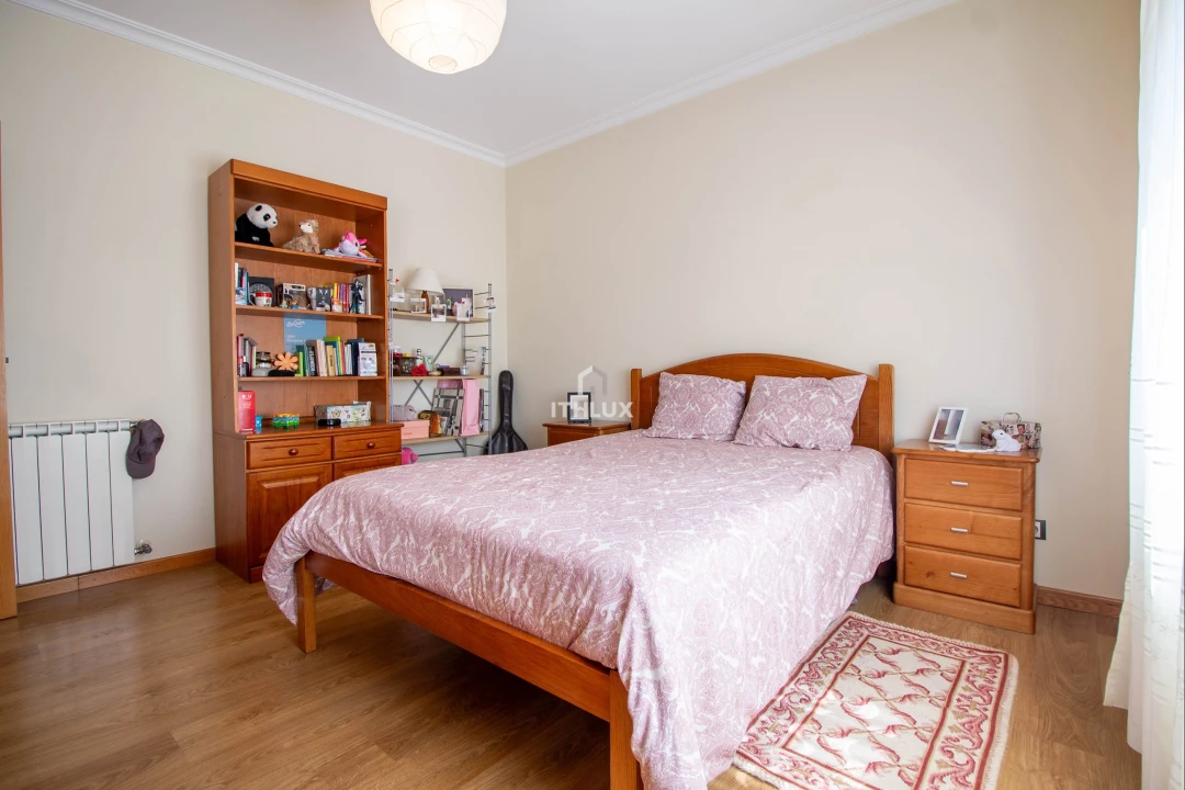 Apartamento T5 para Venda em Santa Comba Dão e Couto do Mosteiro Foto 10