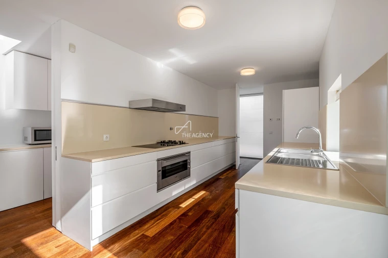 Moradia T4 para Venda em Vau Foto 18