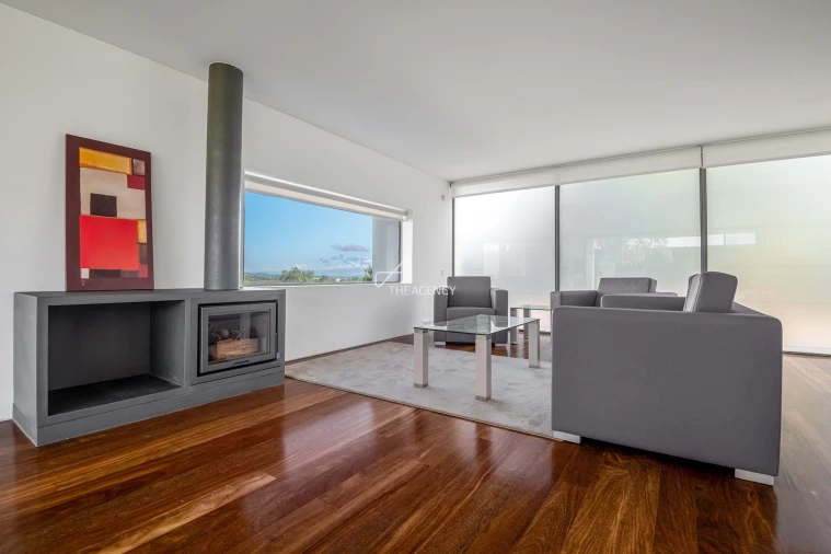 Moradia T4 para Venda em Vau Foto 13