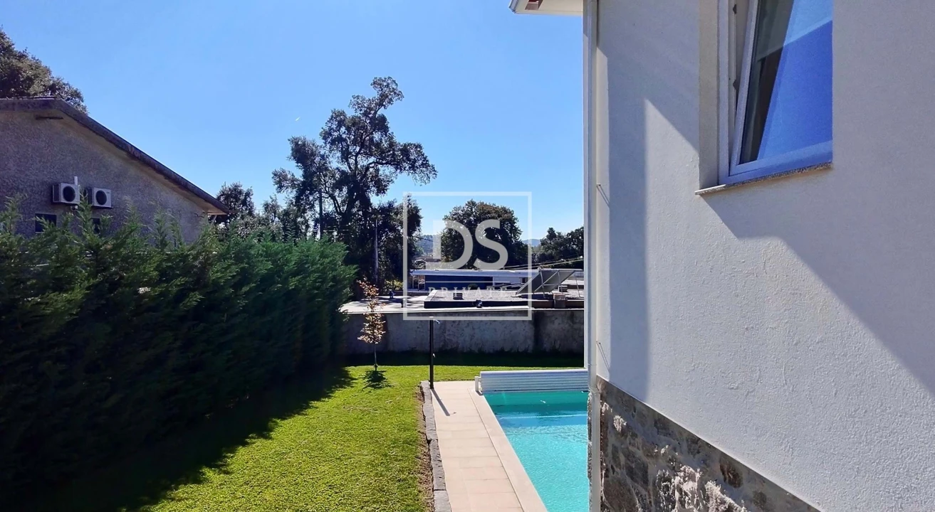 Moradia T3 para Venda em Soutelo Foto 42