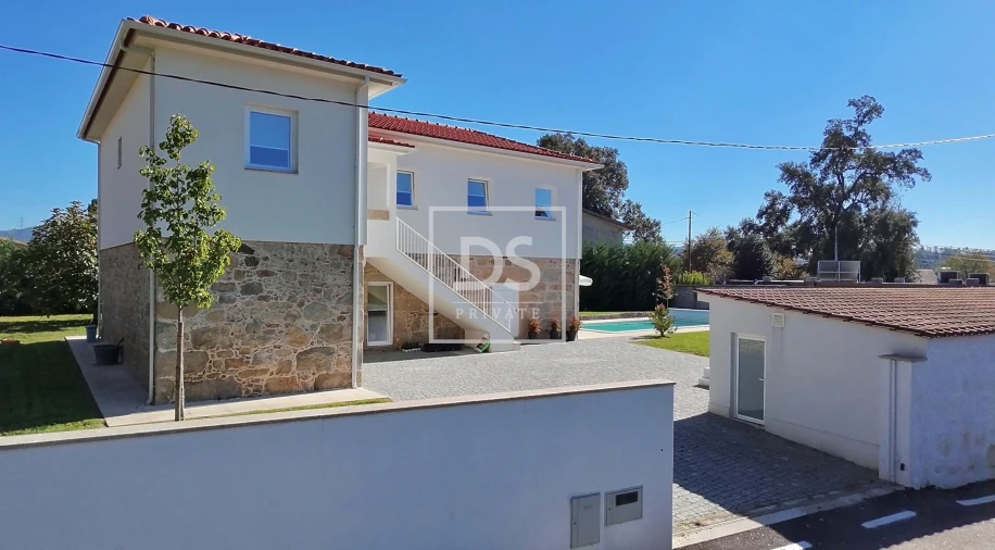 Moradia T3 para Venda em Soutelo Foto 48