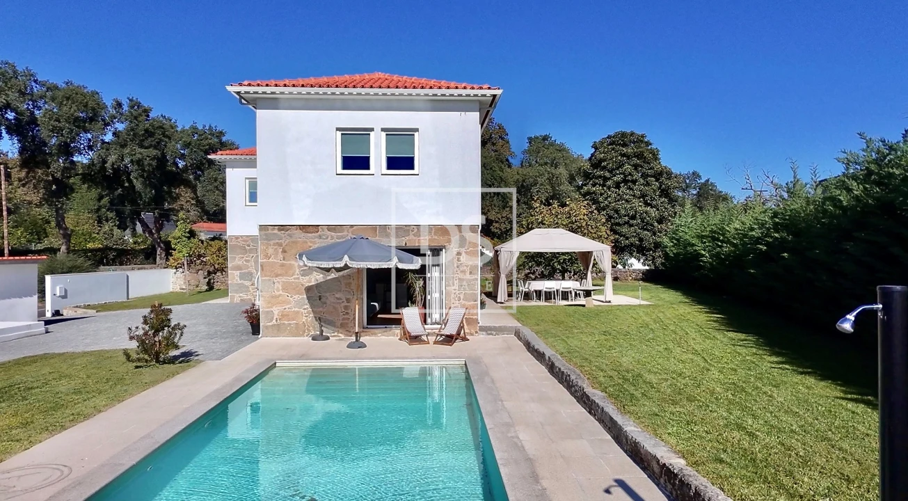 Moradia T3 para Venda em Soutelo Foto 45